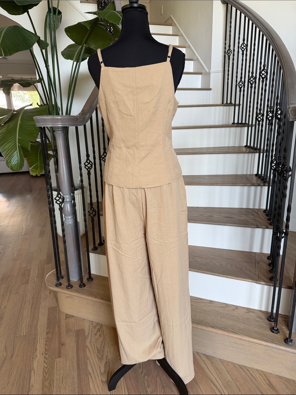 NWT Mable Beige Wide-Leg Pant Set with Button-Front Top (Medium) - Picture 5 of 10